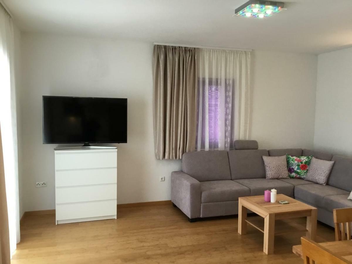 Apartments Villa Sophia Трогір Екстер'єр фото
