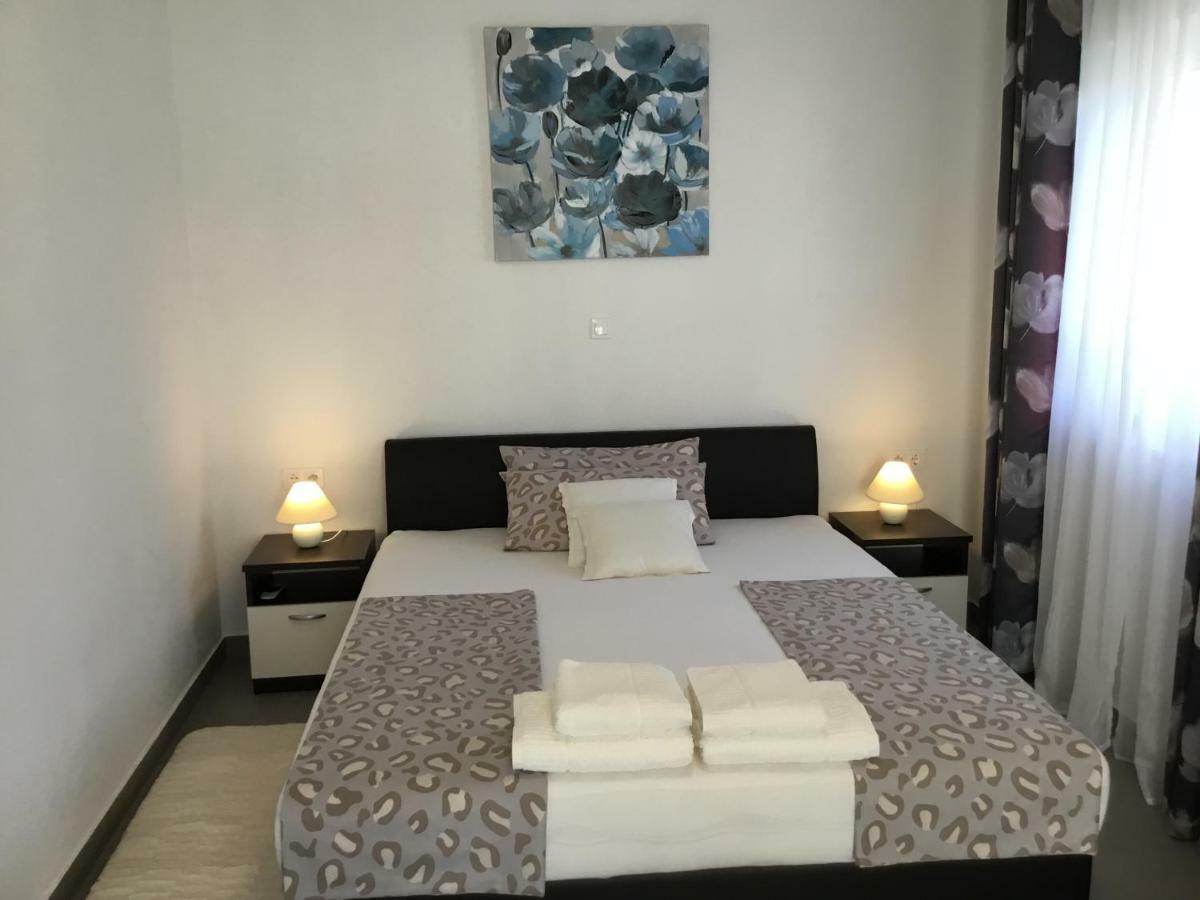 Apartments Villa Sophia Трогір Екстер'єр фото